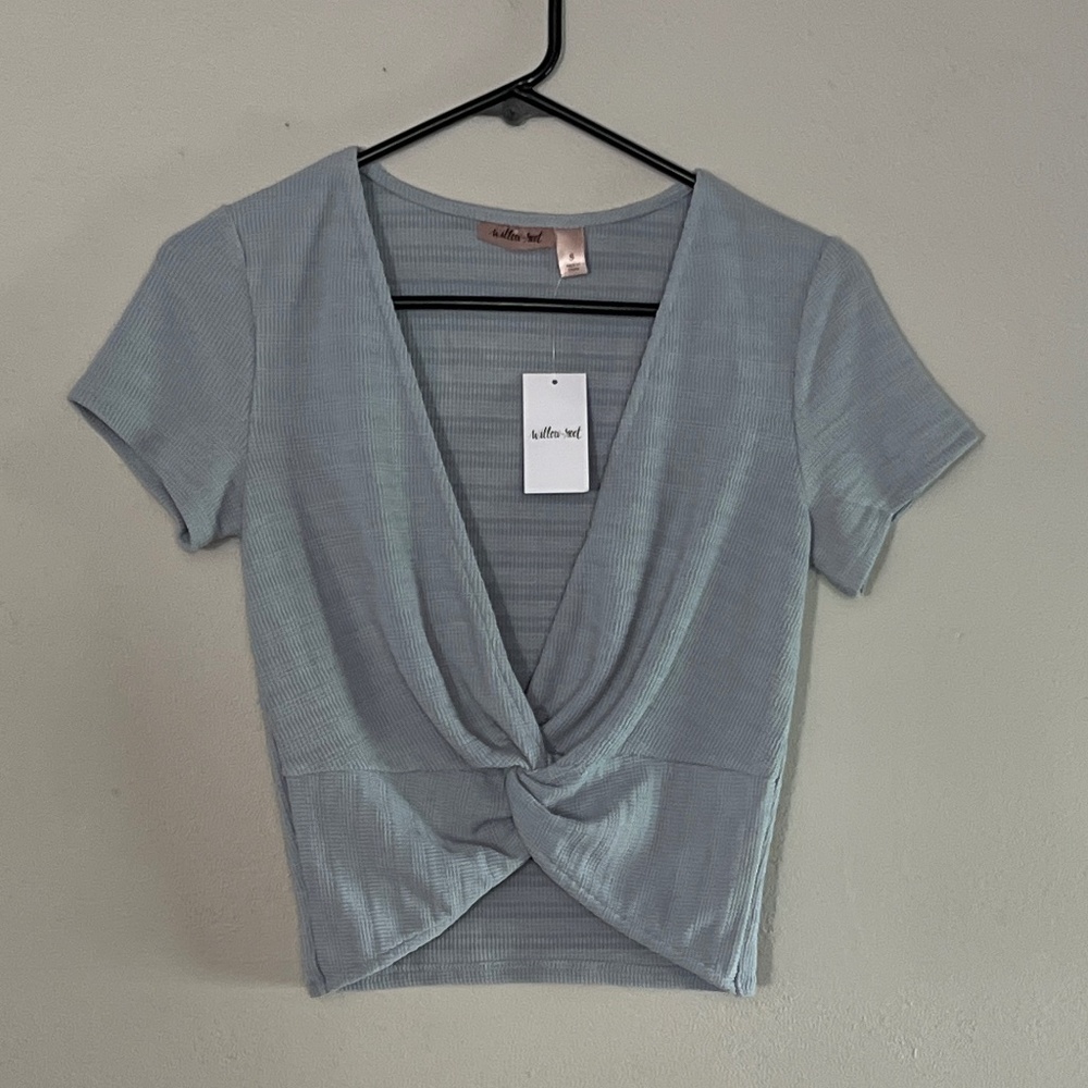 Willow & Root blue twist top size small NWT